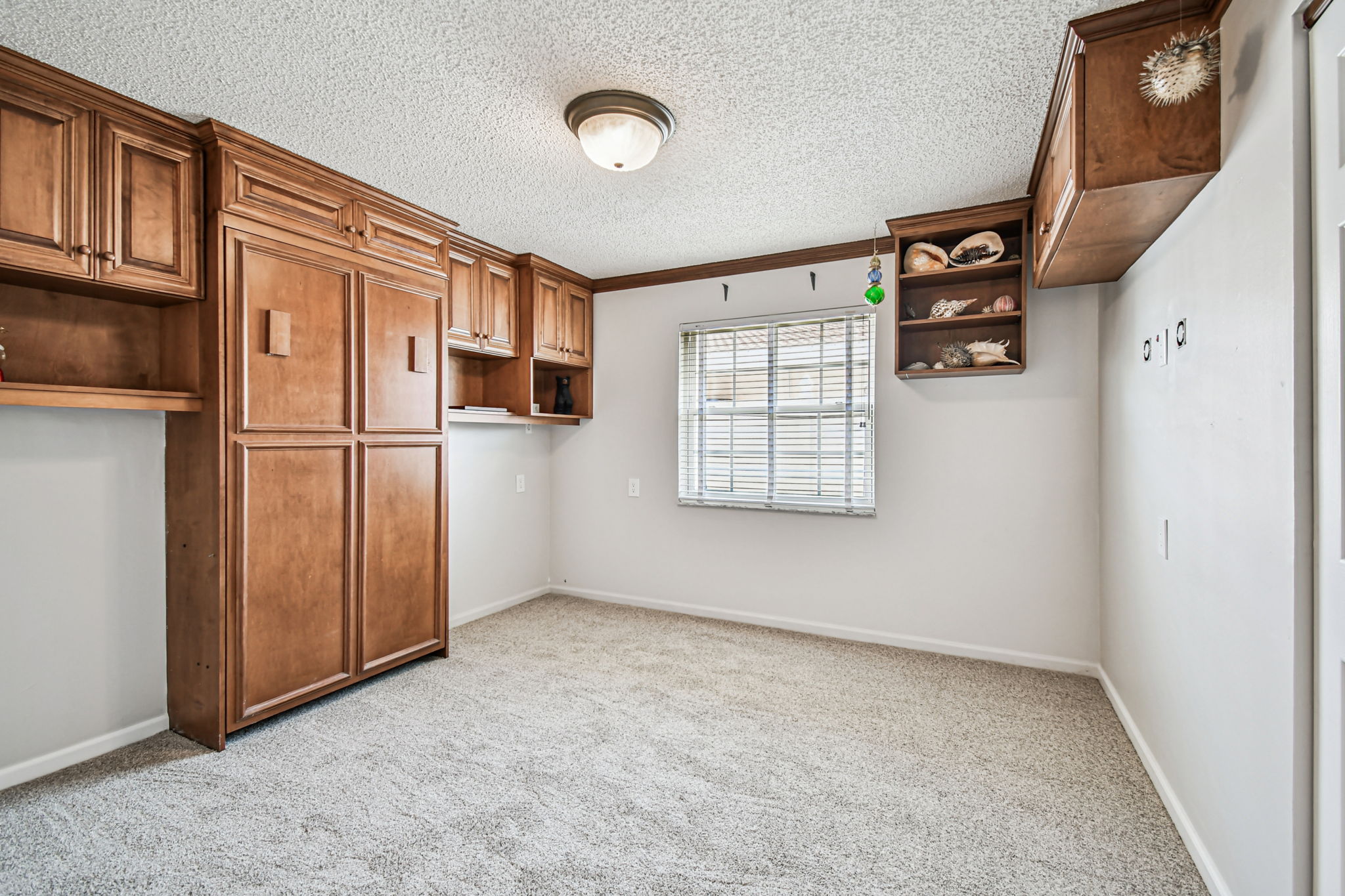 Madeira Beach, Florida, 33708, United States, 4 Bedrooms Bedrooms, ,2 BathroomsBathrooms,Residential,For Sale,2005483