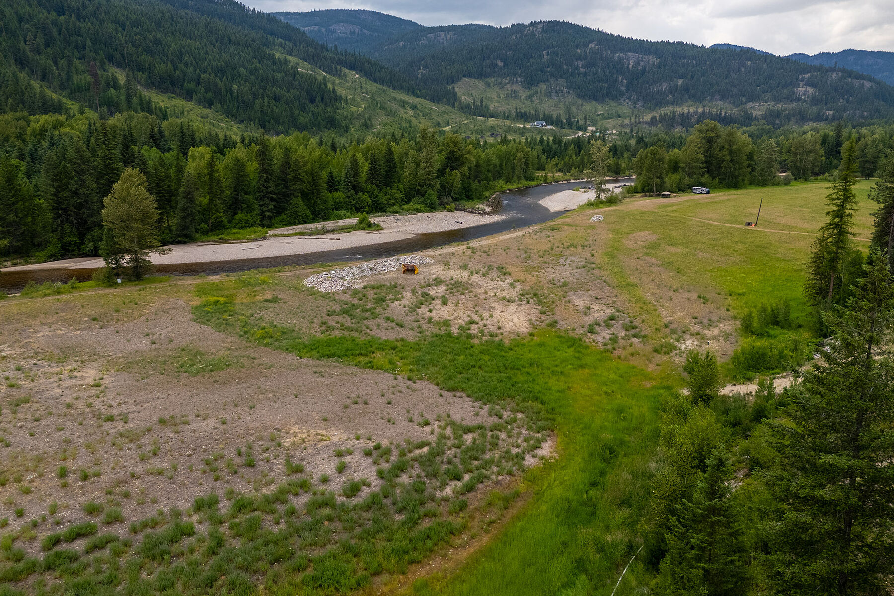  Kettle River Acreage - 物件實景