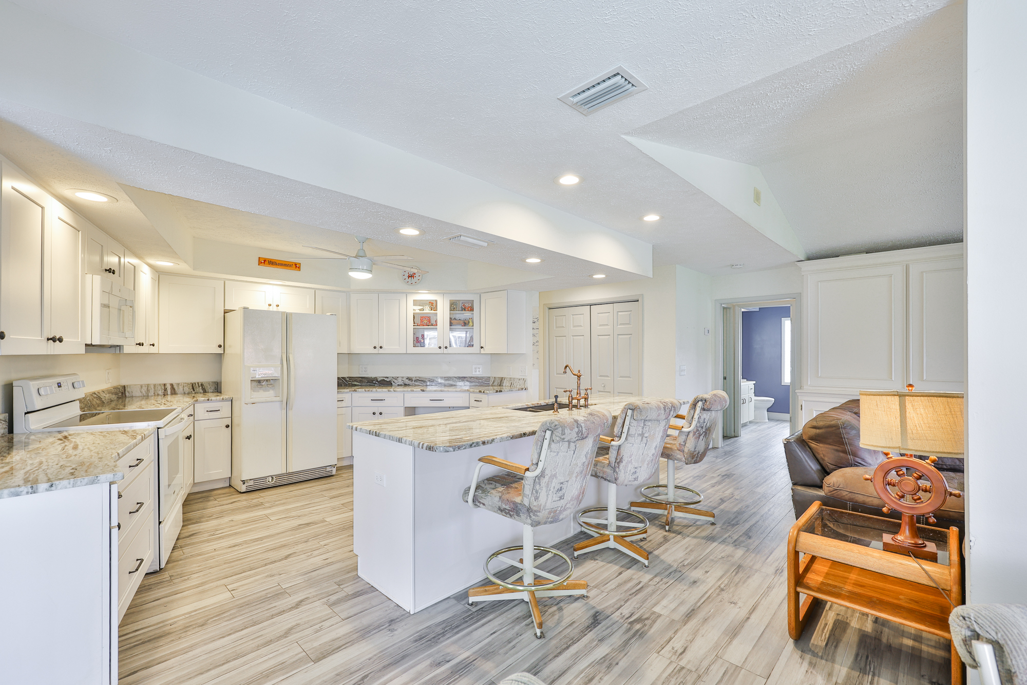 Apollo Beach, Florida, 33572, United States, 4 Bedrooms Bedrooms, ,3 BathroomsBathrooms,Residential,For Sale,1976005