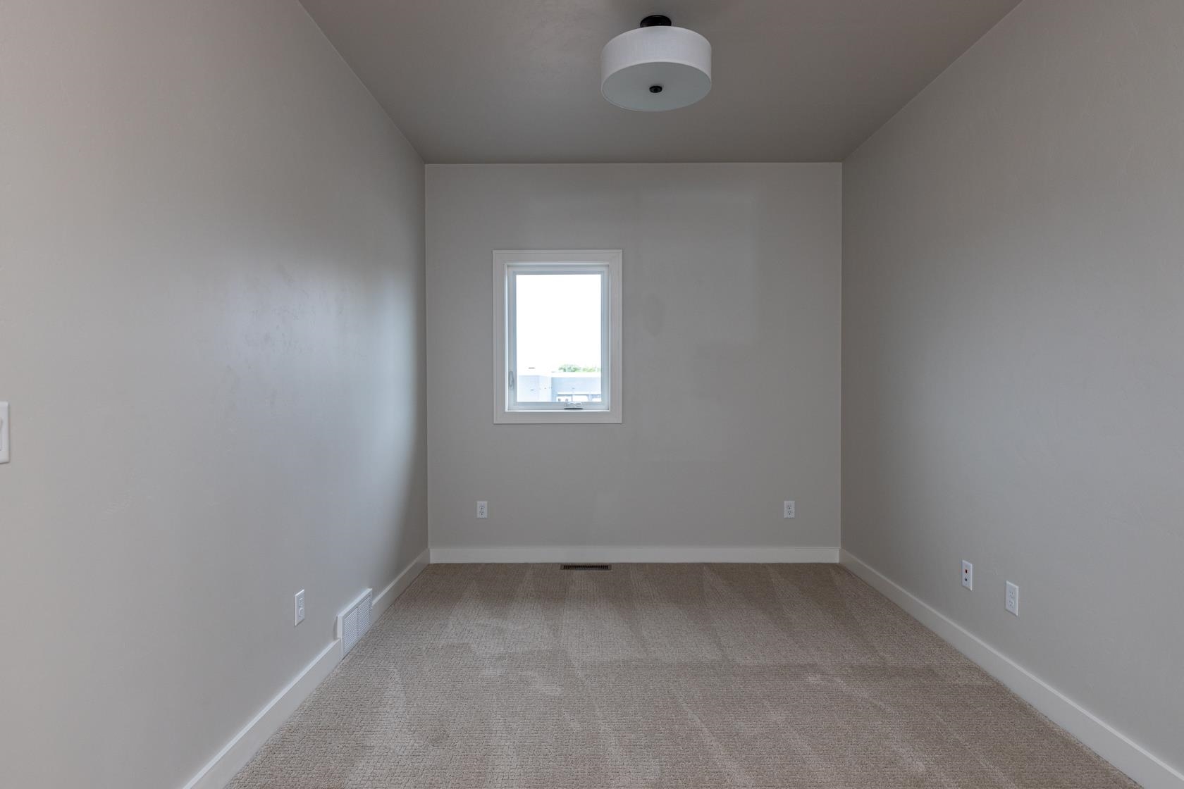 Kimberly, Wisconsin, 54136, United States, 4 Bedrooms Bedrooms, ,3 BathroomsBathrooms,Residential,For Sale,1915719