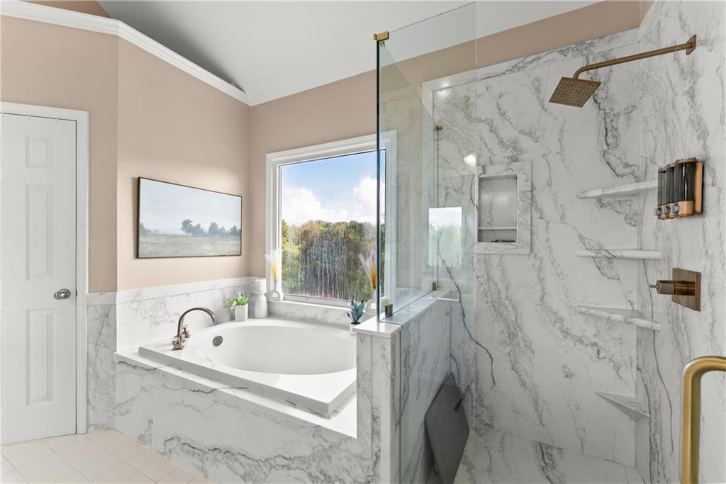 Gainesville, Georgia, 30506, United States, 4 Bedrooms Bedrooms, ,3 BathroomsBathrooms,Residential,For Sale,1977556