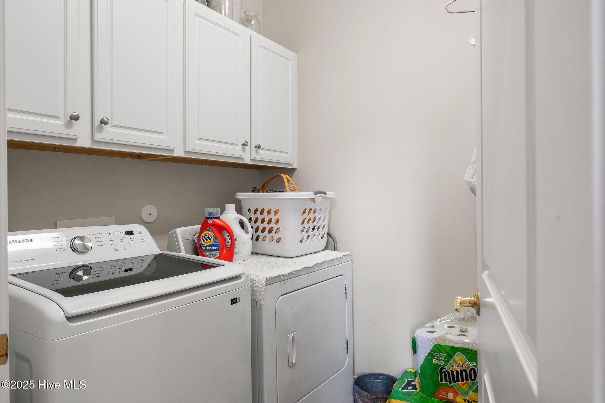 Leland, North Carolina, 28451, United States, 4 Bedrooms Bedrooms, ,3 BathroomsBathrooms,Residential,For Sale,1994619