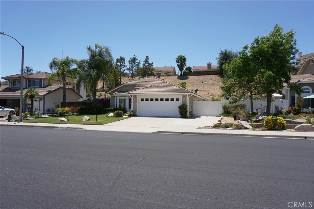 Murrieta, California, 92563, United States, 3 Bedrooms Bedrooms, ,2 BathroomsBathrooms,Residential,For Sale,1857282