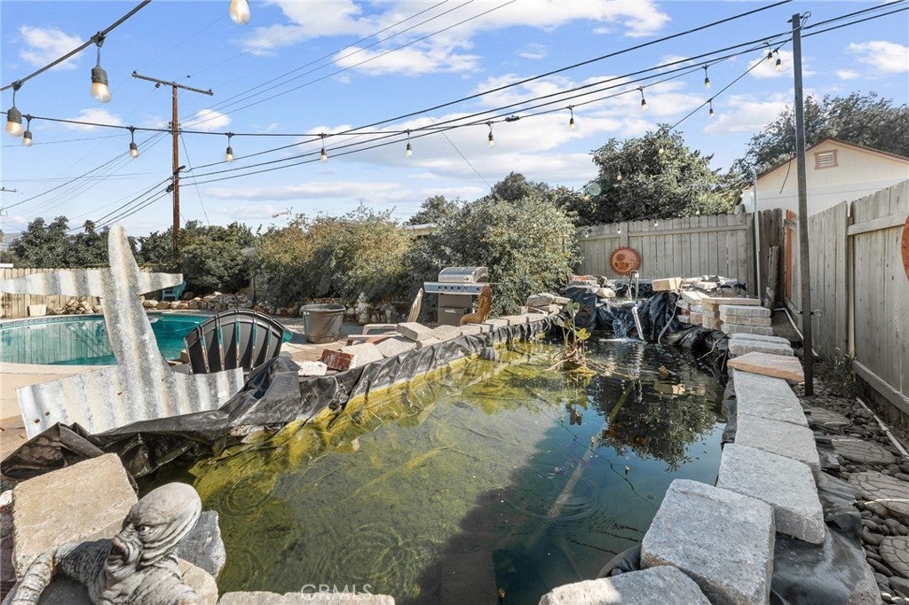 Redlands, California, 92374, United States, 4 Bedrooms Bedrooms, ,2 BathroomsBathrooms,Residential,For Sale,1987095