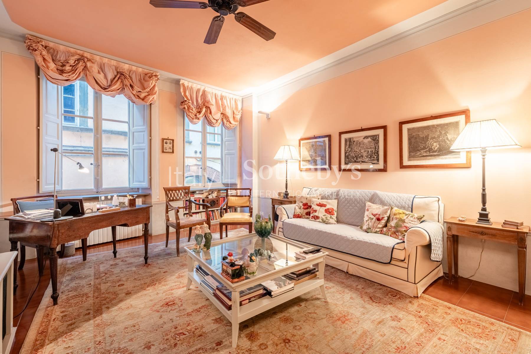  Refined apartment with terrace in the centre of Lucca - 物件實景