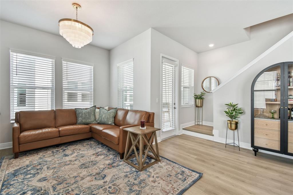 Sarasota, Florida, 34237, United States, 3 Bedrooms Bedrooms, ,4 BathroomsBathrooms,Residential,For Sale,1862311