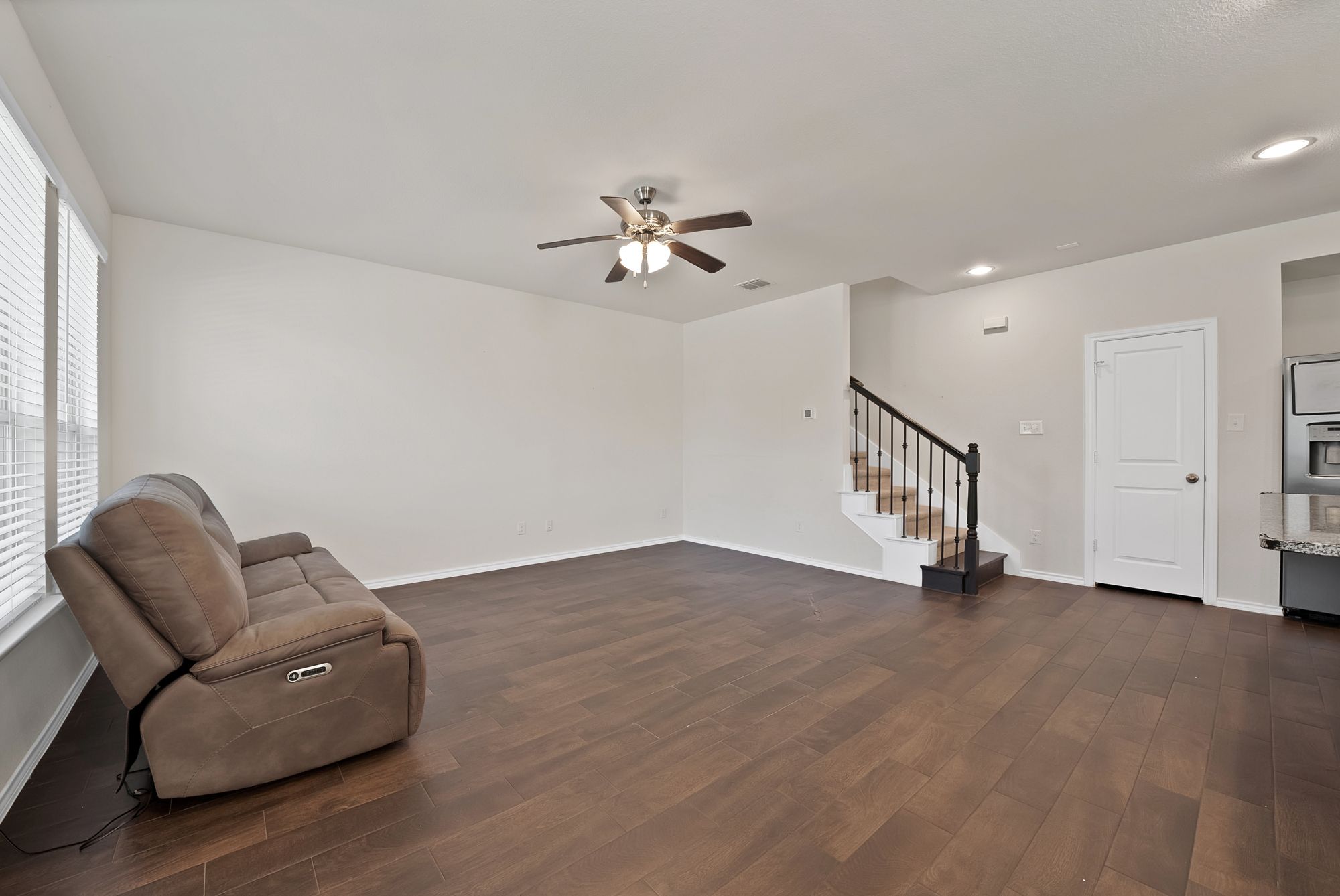  422 Milverton Drive, Fort Worth, TX, 76036 - 物件實景