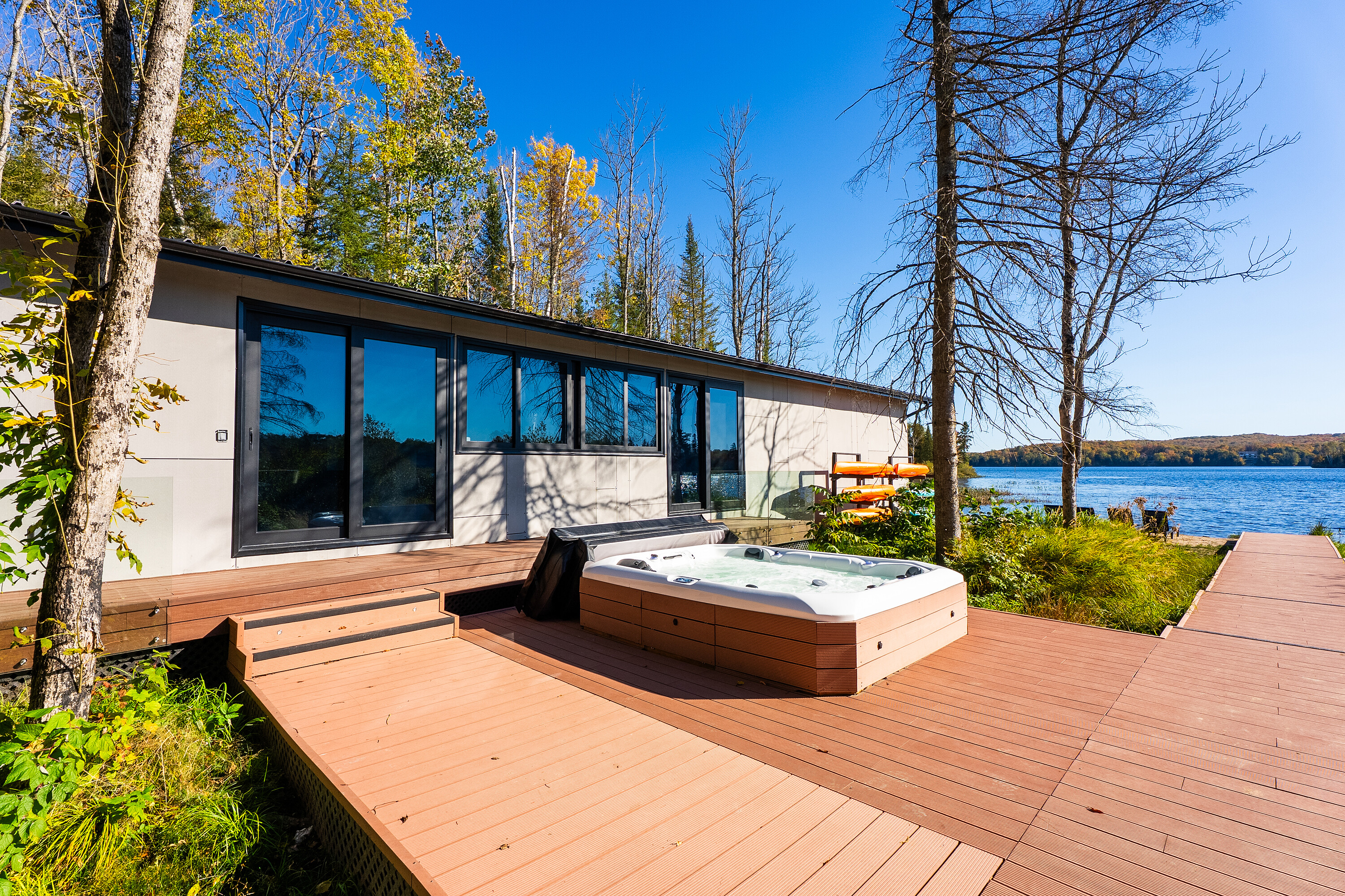  Private Waterfront Sanctuary - 物件實景