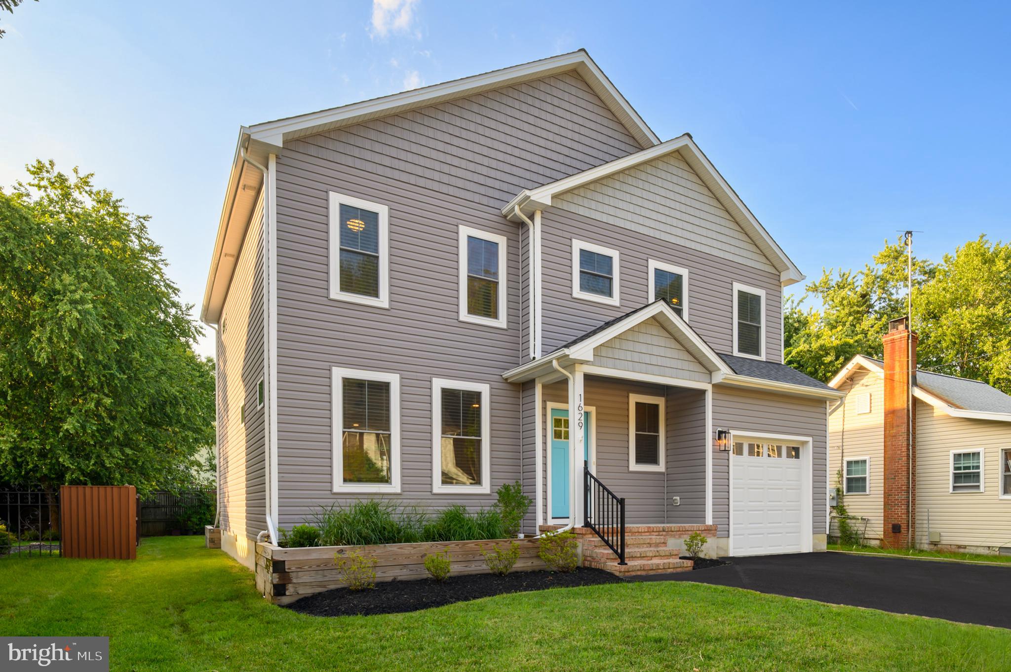 Edgewater, Maryland, 21037, United States, 5 Bedrooms Bedrooms, ,3 BathroomsBathrooms,Residential,For Sale,1895020