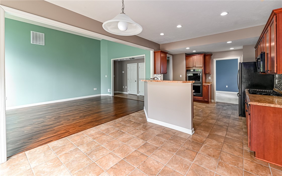 Richland, Pennsylvania, 15044, United States, 3 Bedrooms Bedrooms, ,3 BathroomsBathrooms,Residential,For Sale,1991819