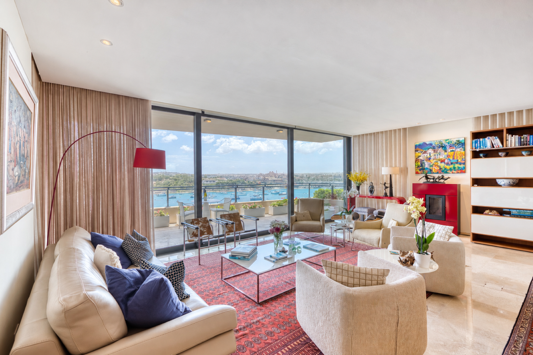  One of a Kind Waterfront Apartment with Exceptional Views - 物件實景
