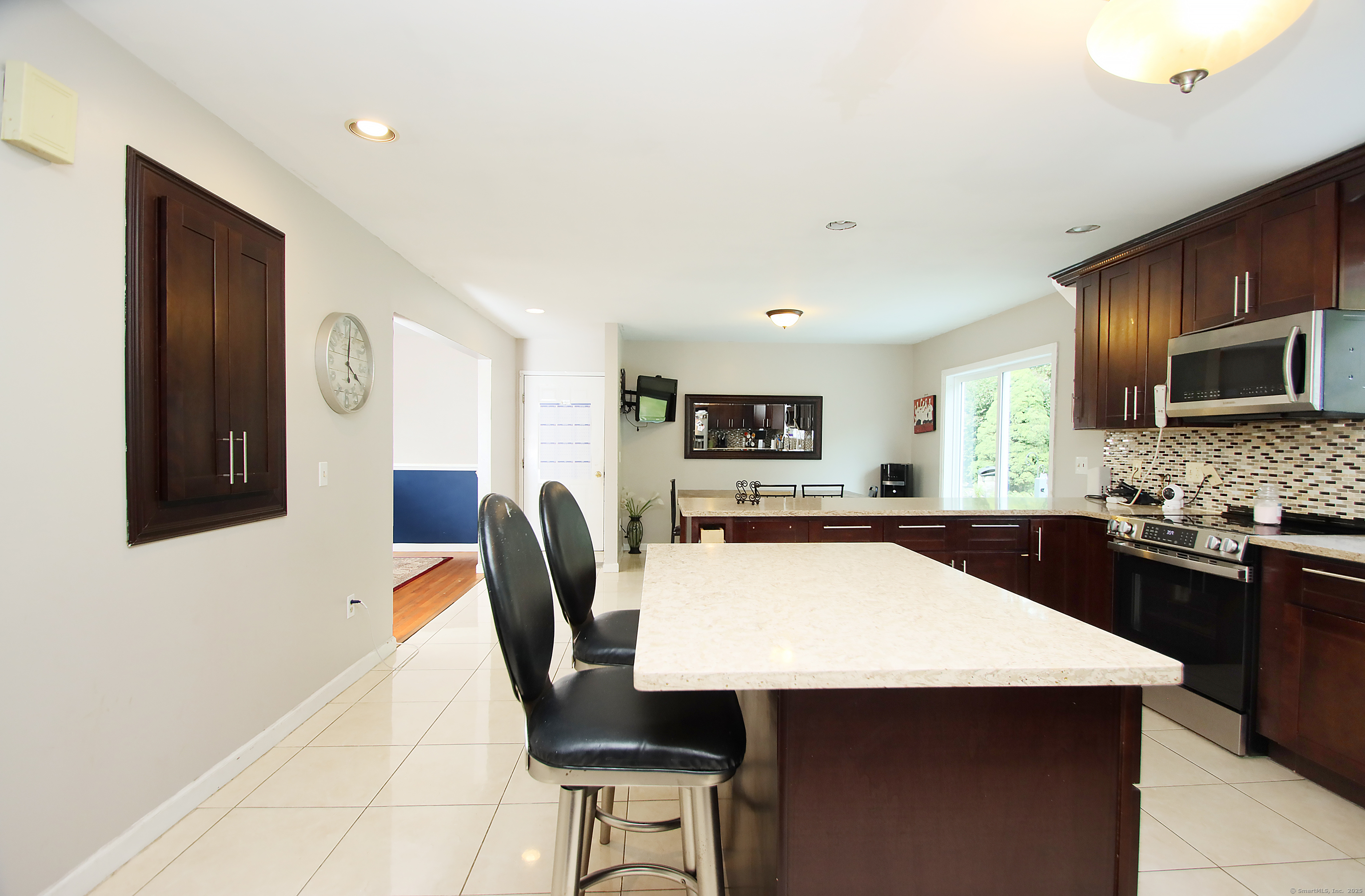 Danbury, Connecticut, 06811, United States, 4 Bedrooms Bedrooms, ,3 BathroomsBathrooms,Residential,For Sale,1947062