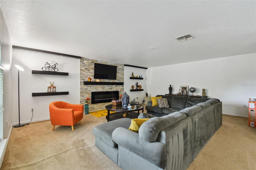 Land O Lakes, Florida, 34638, United States, 4 Bedrooms Bedrooms, ,4 BathroomsBathrooms,Residential,For Sale,1921134