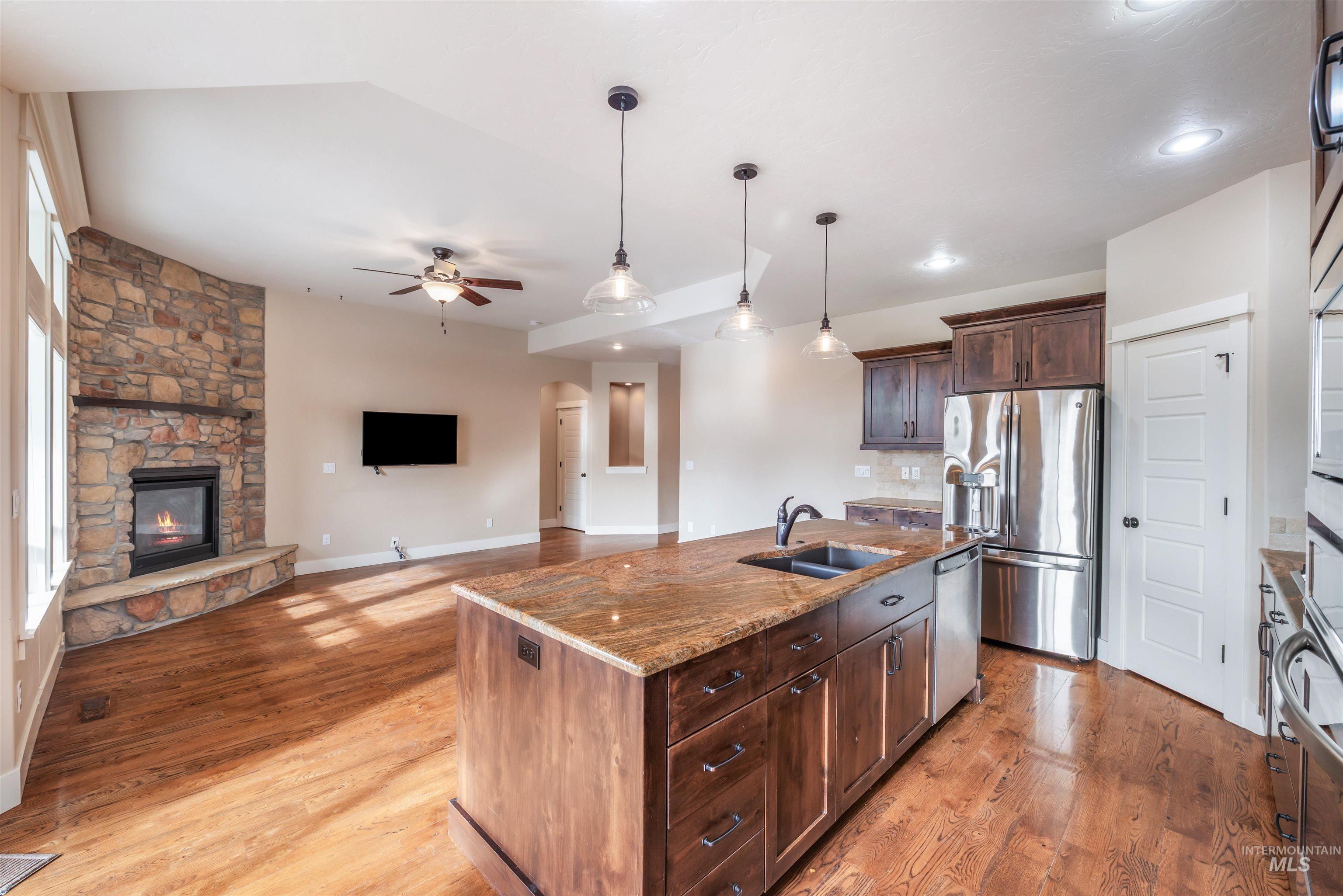 Garden City, Idaho, 83714, United States, 3 Bedrooms Bedrooms, ,Residential,For Sale,2003016