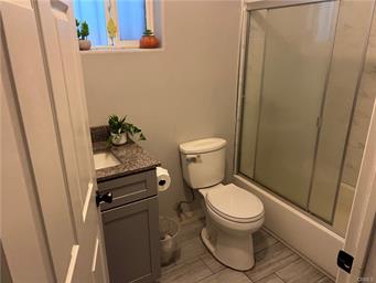 Los Angeles, California, 90061, United States, 4 Bedrooms Bedrooms, ,3 BathroomsBathrooms,Residential,For Sale,1944848