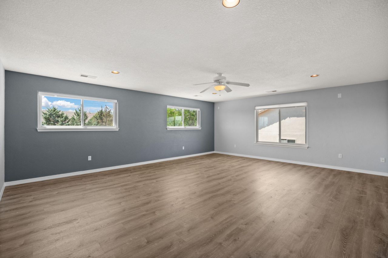 Rio Rancho, New Mexico, 87144, United States, 4 Bedrooms Bedrooms, ,3 BathroomsBathrooms,Residential,For Sale,1906947