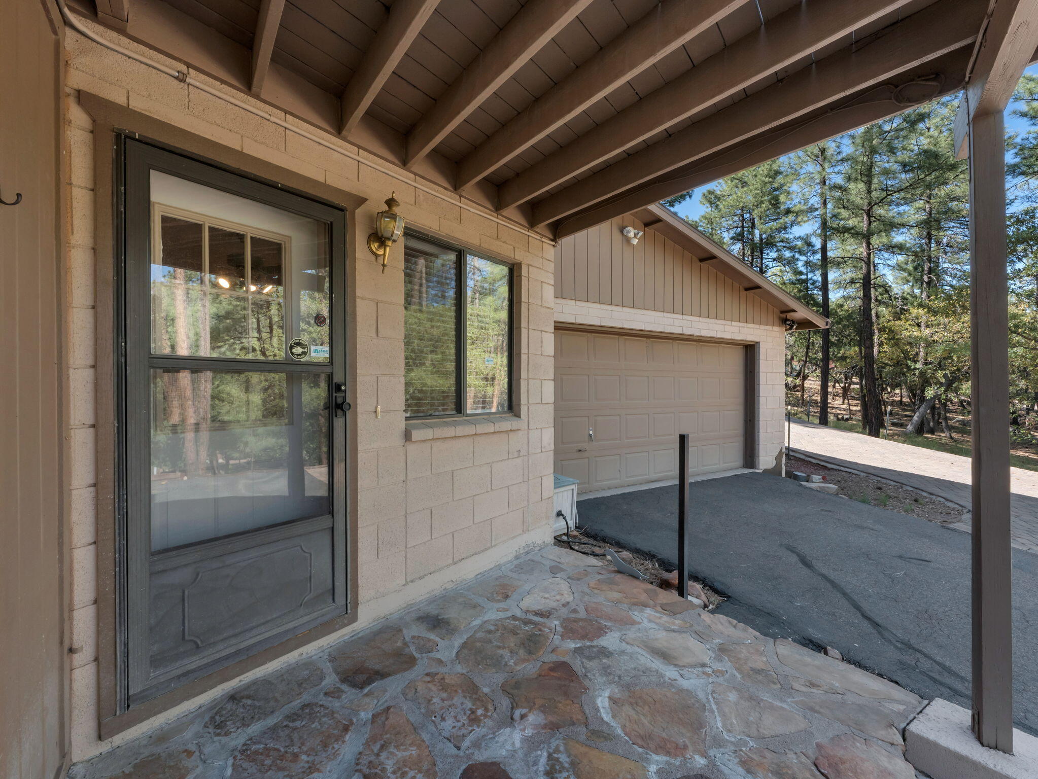 Pine, Arizona, 85544, United States, 3 Bedrooms Bedrooms, ,2 BathroomsBathrooms,Residential,For Sale,1828056