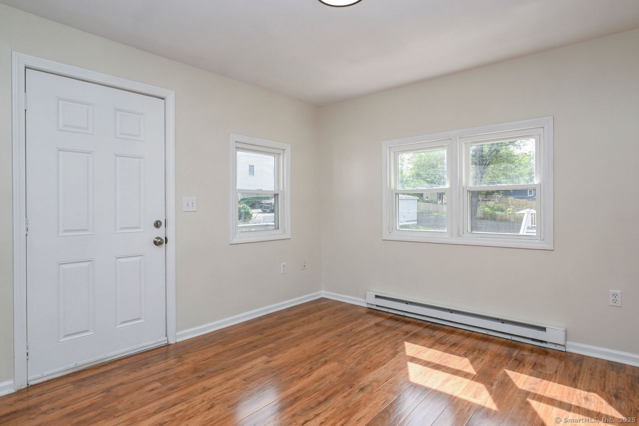 Wallingford, Connecticut, 06492, United States, 6 Bedrooms Bedrooms, ,4 BathroomsBathrooms,Residential,For Sale,1989730