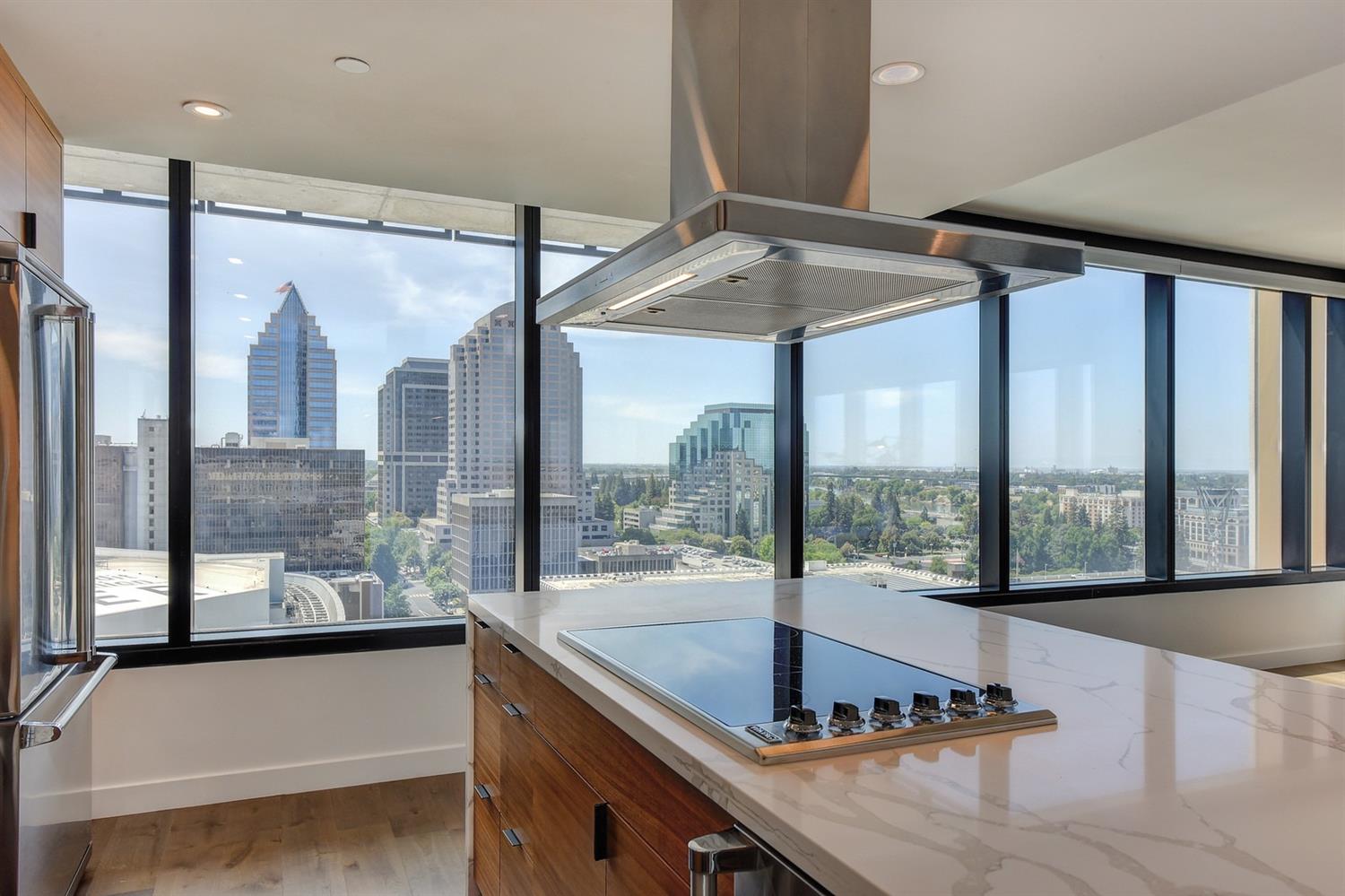 Sacramento, California, 95814, United States, 2 Bedrooms Bedrooms, ,3 BathroomsBathrooms,Residential,For Sale,1905892