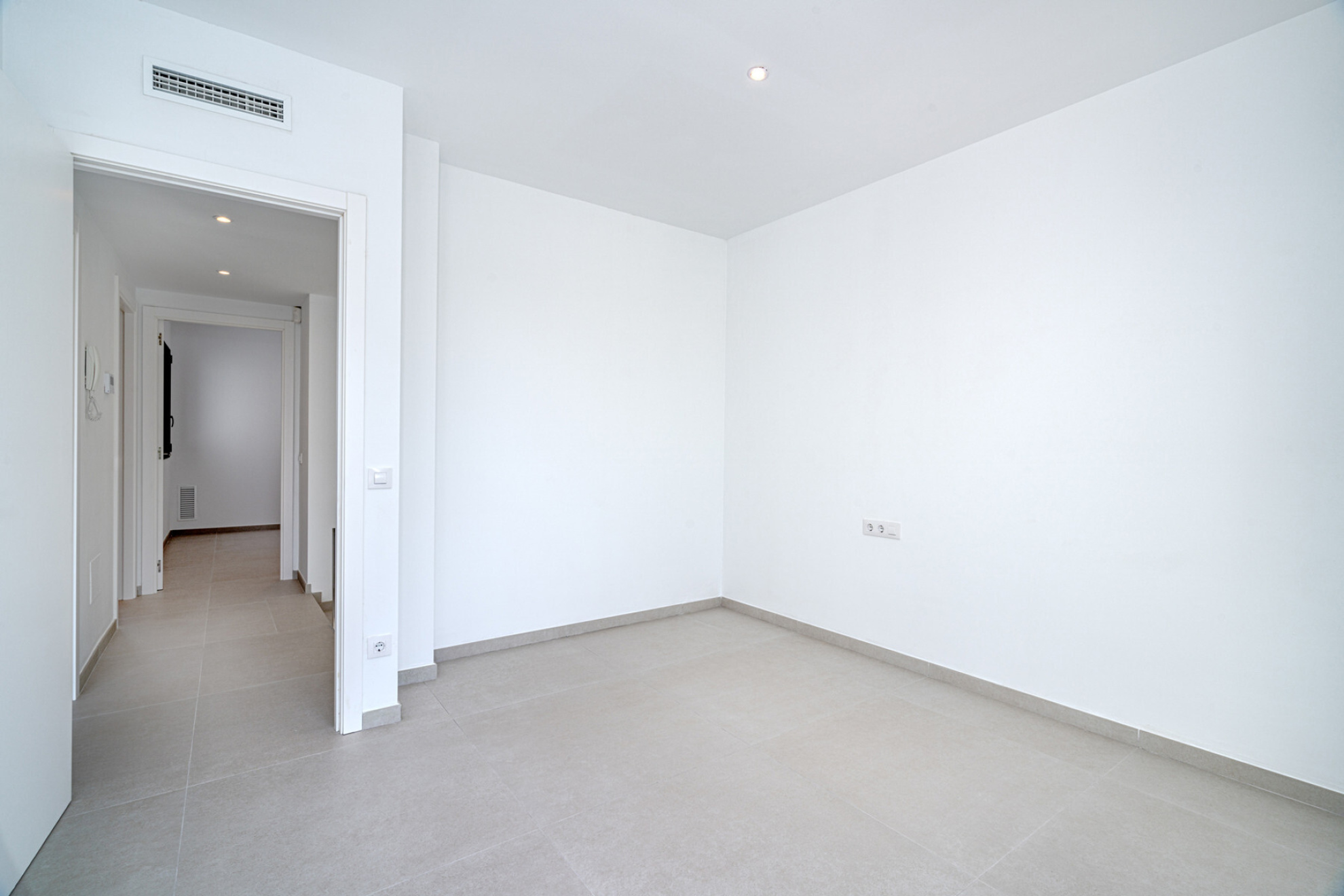  New minimalist building in Requesens - Empuriabrava - 物件實景