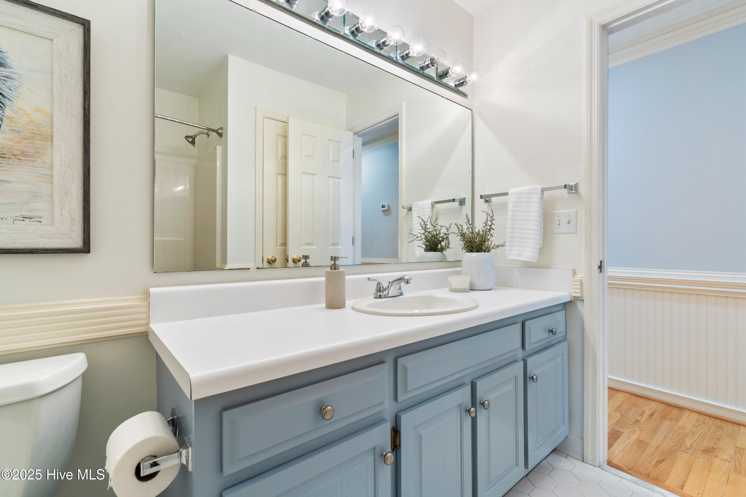 Wilmington, North Carolina, 28409, United States, 4 Bedrooms Bedrooms, ,3 BathroomsBathrooms,Residential,For Sale,1967637