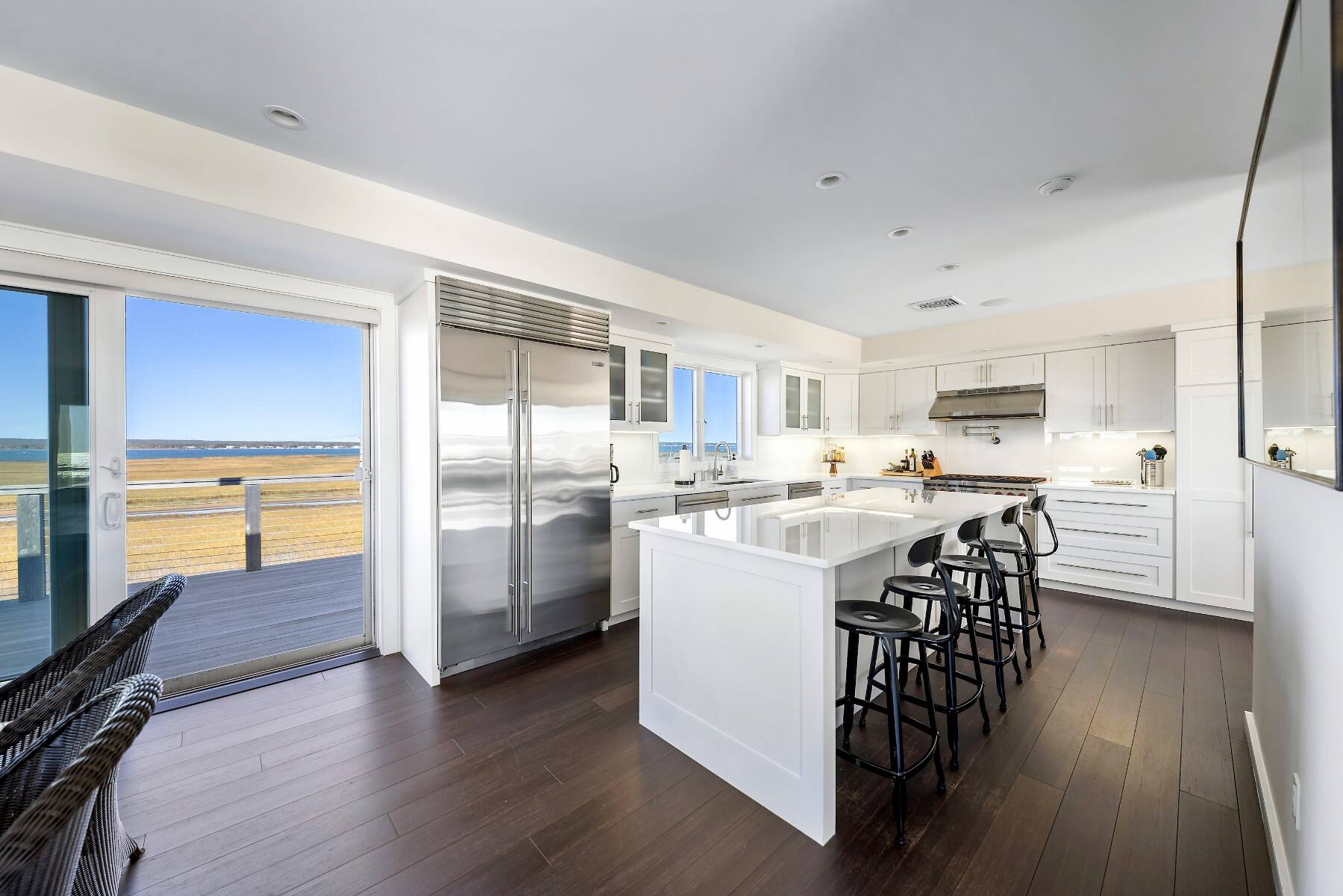  Chic Beach House with Roof Deck, Protected Views & Ocean Walkway - 物件實景