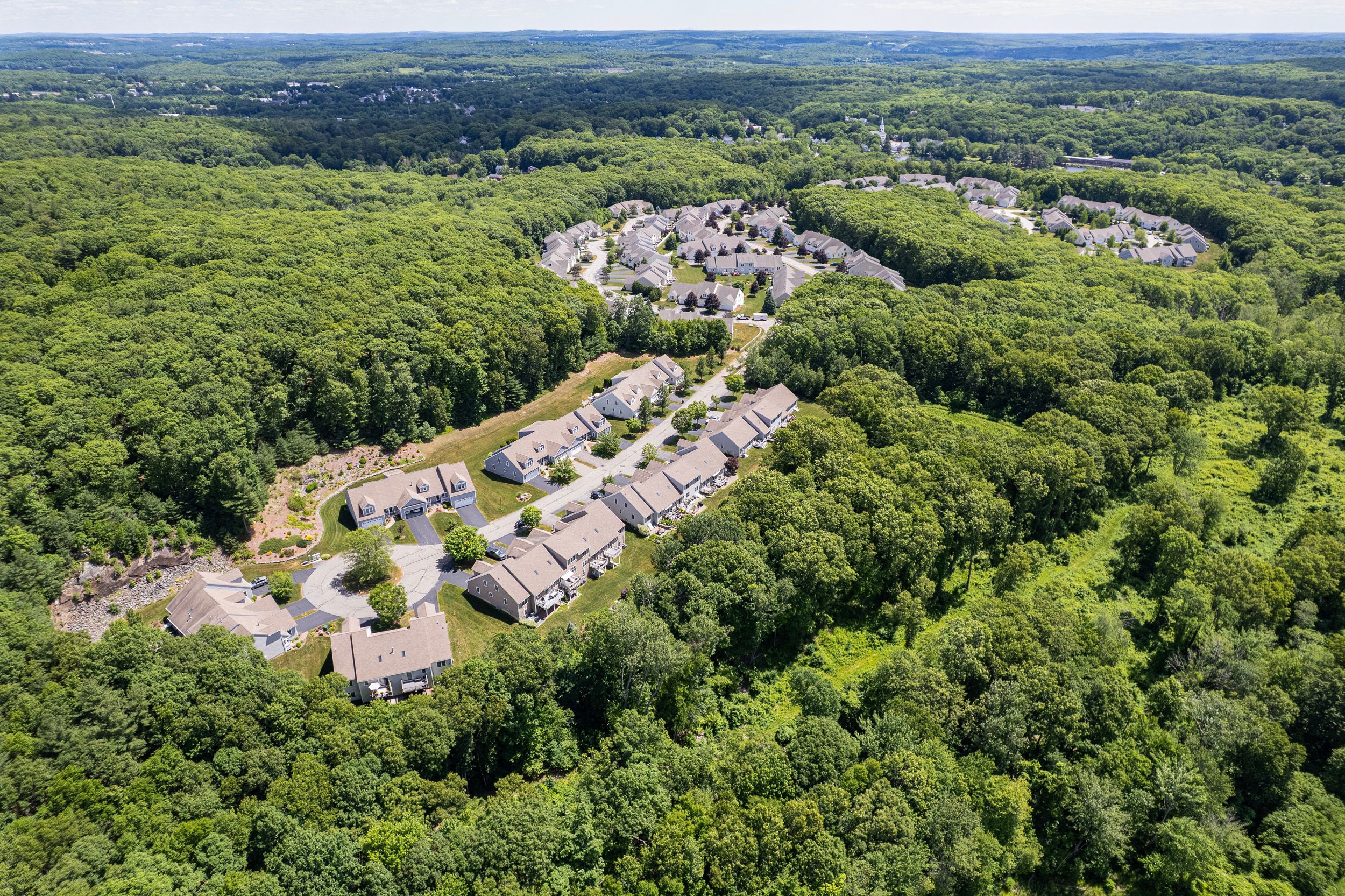  16 Ashton Lane, Millbury, MA 01527 - 物件實景