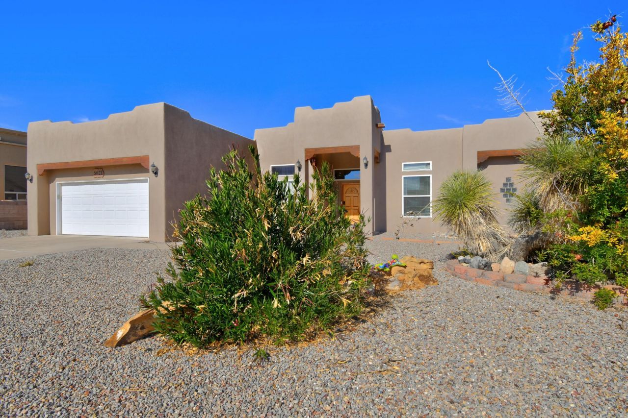 Rio Rancho, New Mexico, 87144, United States, 3 Bedrooms Bedrooms, ,2 BathroomsBathrooms,Residential,For Sale,1993509
