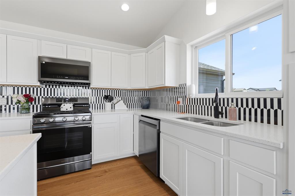 Rapid City, South Dakota, 57701, United States, 4 Bedrooms Bedrooms, ,3 BathroomsBathrooms,Residential,For Sale,2048114