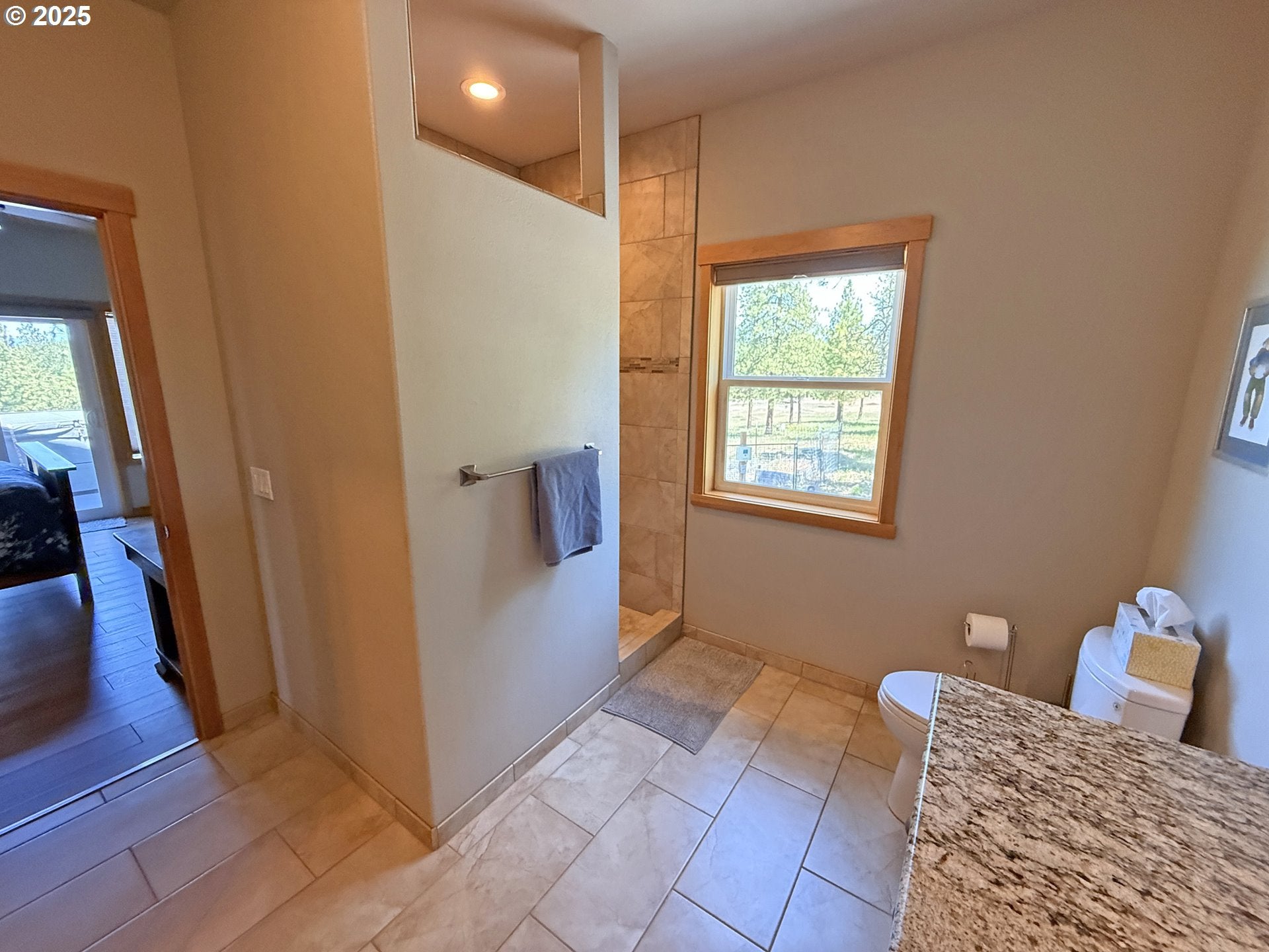 Goldendale, Washington, 98620, United States, 2 Bedrooms Bedrooms, ,2 BathroomsBathrooms,Residential,For Sale,1906644