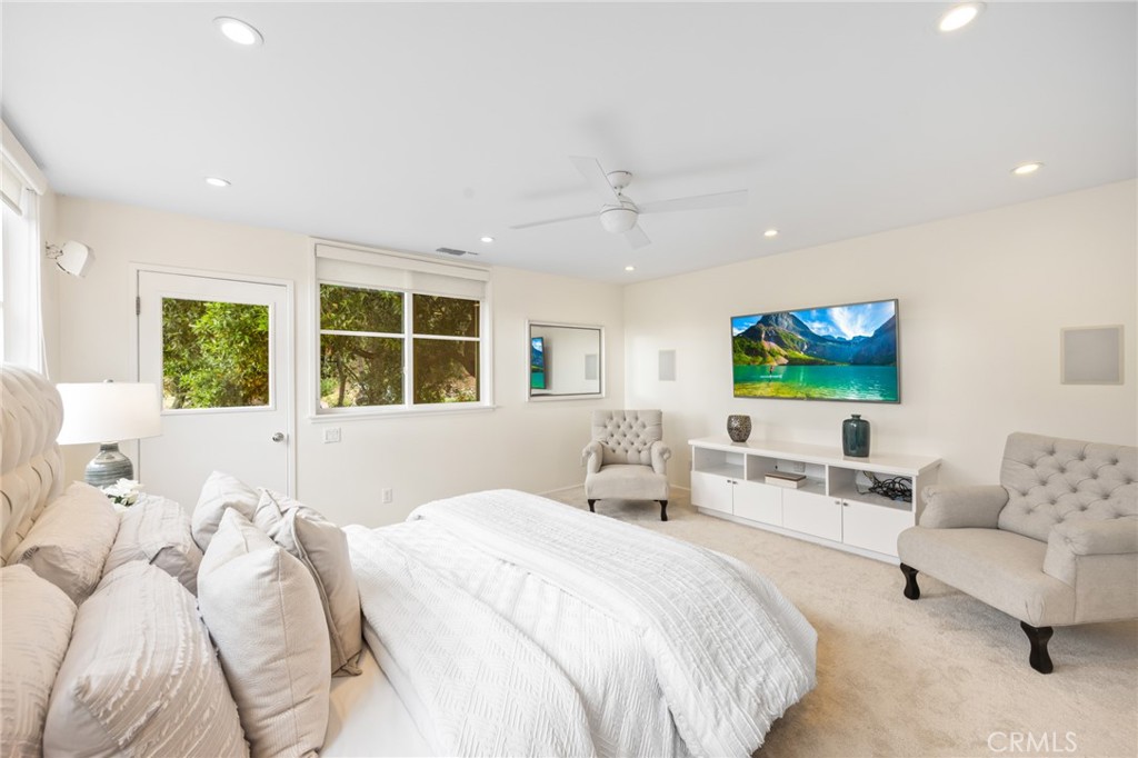 Sierra Madre, California, 91024, United States, 5 Bedrooms Bedrooms, ,2 BathroomsBathrooms,Residential,For Sale,1777104