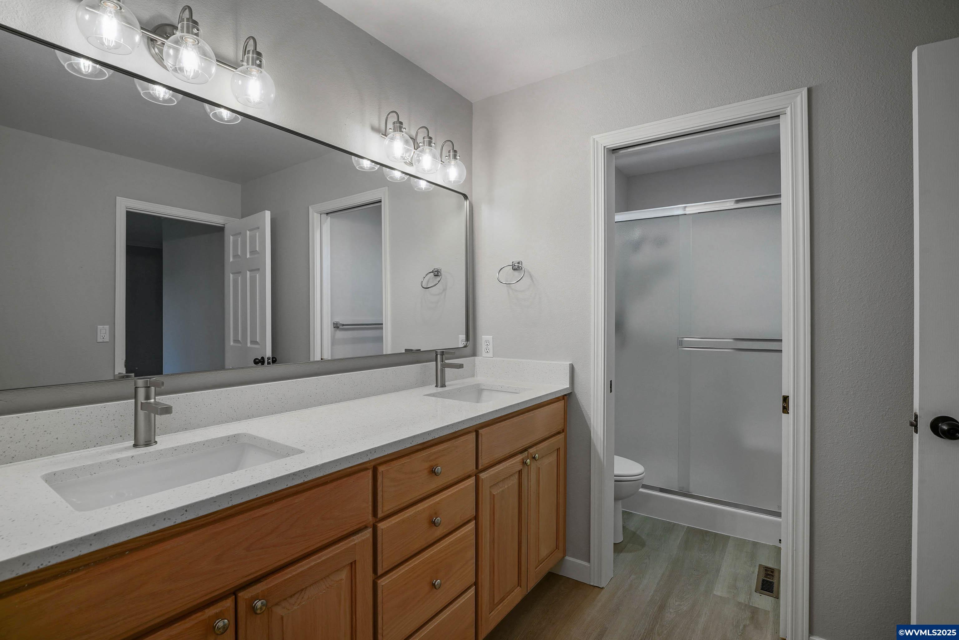 Salem, Oregon, 97304, United States, 3 Bedrooms Bedrooms, ,2 BathroomsBathrooms,Residential,For Sale,1838478