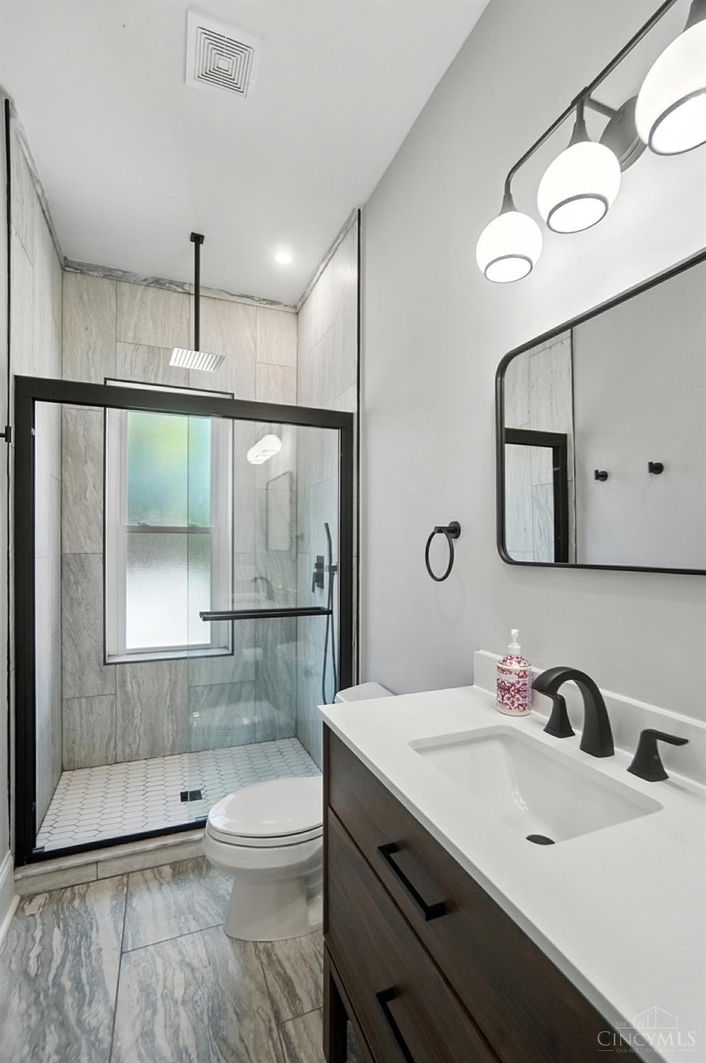 Cincinnati, Ohio, 45214, United States, 4 Bedrooms Bedrooms, ,3 BathroomsBathrooms,Residential,For Sale,1955713