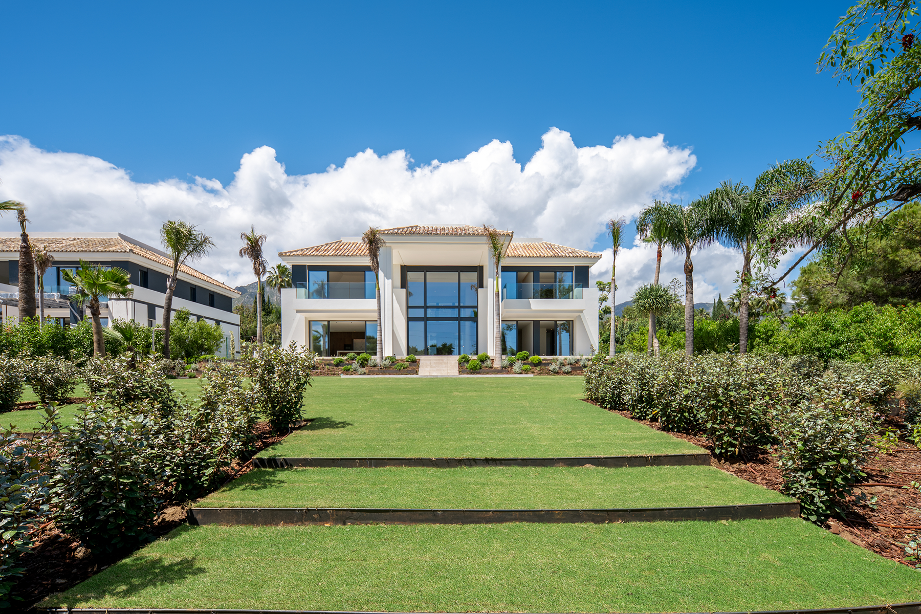  Refined sea view villa in established Nagüeles, Marbella - 物件實景