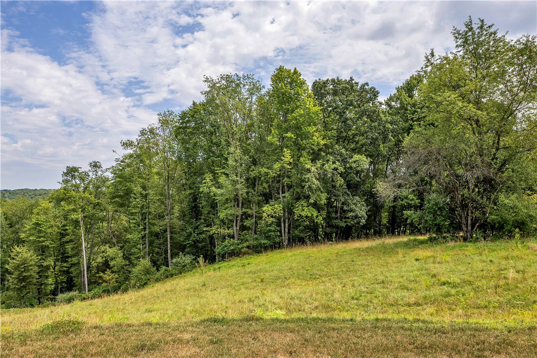 Jackson Twp, Pennsylvania, 16033, United States, 3 Bedrooms Bedrooms, ,3 BathroomsBathrooms,Residential,For Sale,1911029