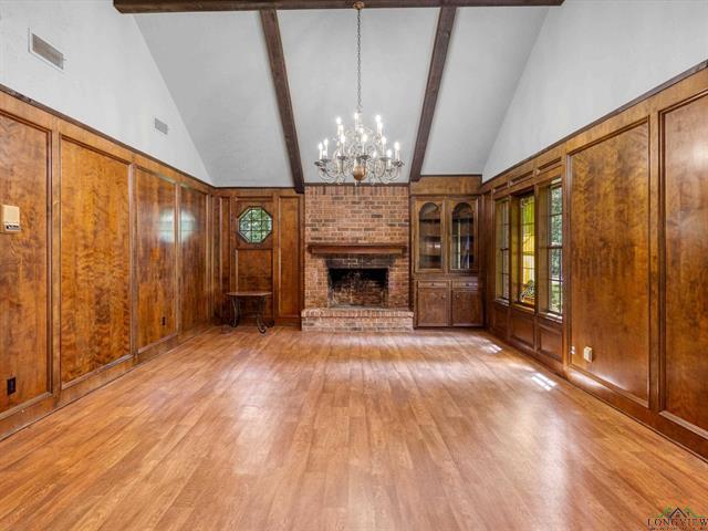 Henderson, Texas, 75652, United States, 3 Bedrooms Bedrooms, ,3 BathroomsBathrooms,Residential,For Sale,1820129