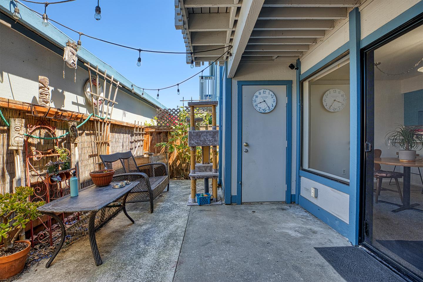 Capitola, California, 95010, United States, 2 Bedrooms Bedrooms, ,1 BathroomBathrooms,Residential,For Sale,1920106