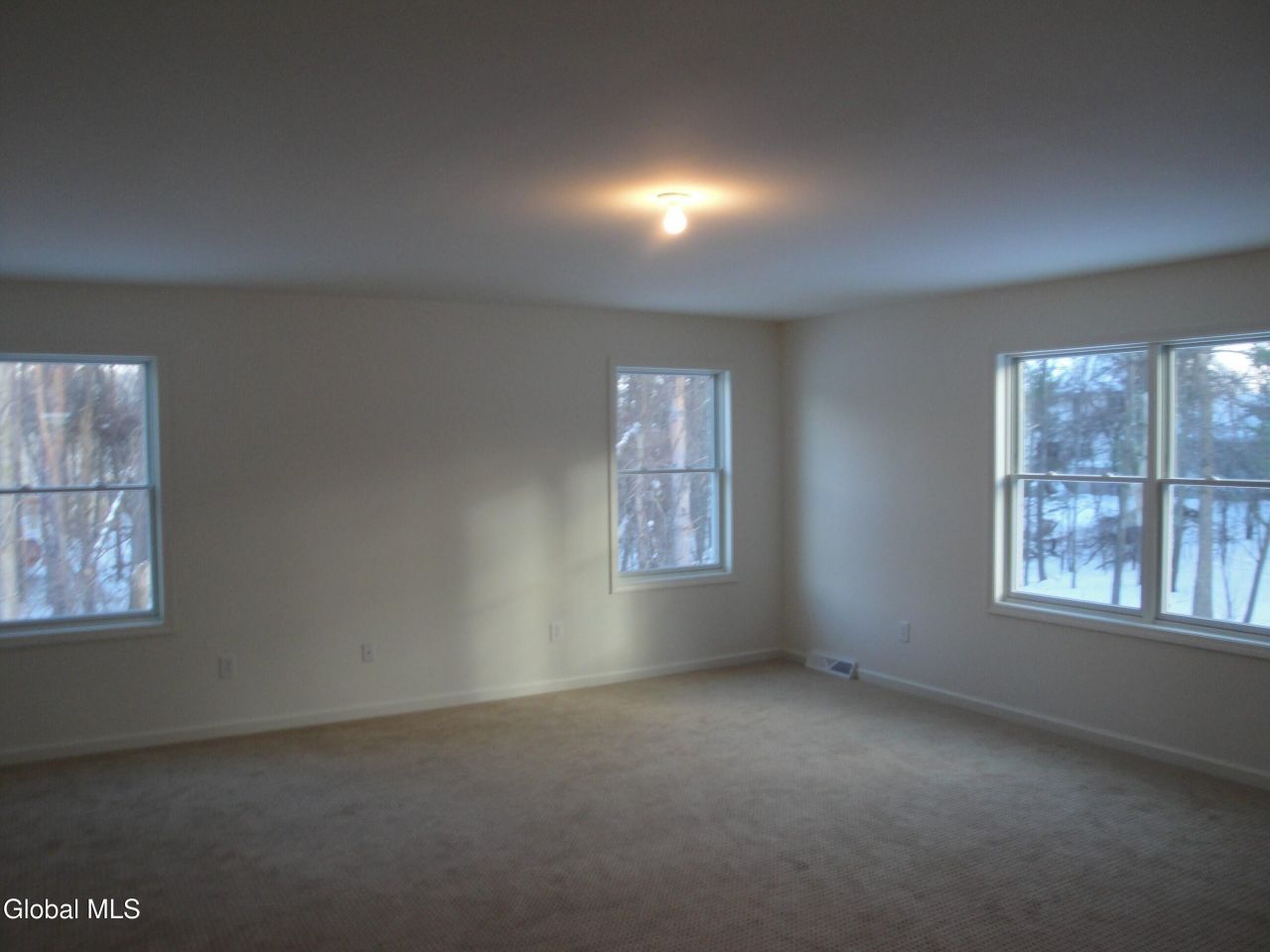 Averill Park, New York, 12018, United States, 4 Bedrooms Bedrooms, ,3 BathroomsBathrooms,Residential,For Sale,1939290