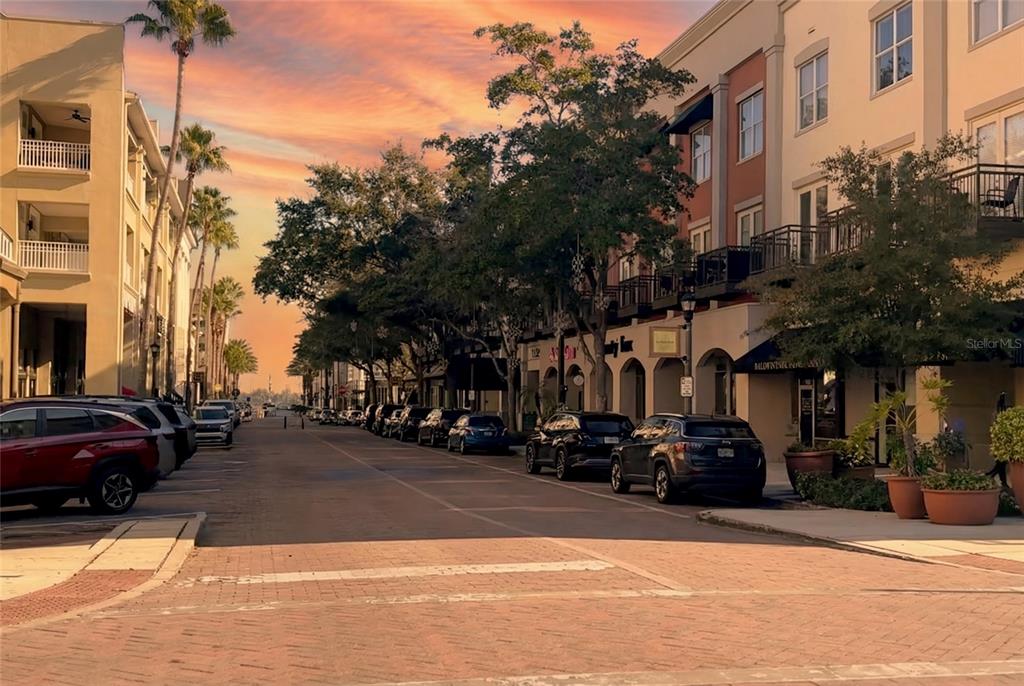 Orlando, Florida, 32814, United States, 5 Bedrooms Bedrooms, ,7 BathroomsBathrooms,Residential,For Sale,2000434