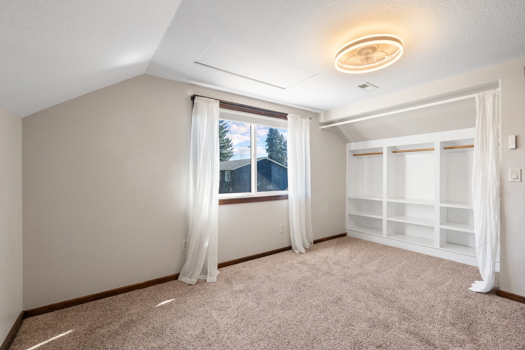  103 W HUMPHREY ST Yacolt, WA 98675 - 物件實景