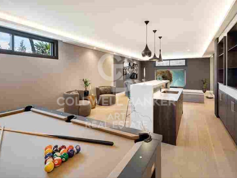 Marbella, Andalusia, ES, 5 Bedrooms Bedrooms, ,5 BathroomsBathrooms,Residential,For Sale,1819218