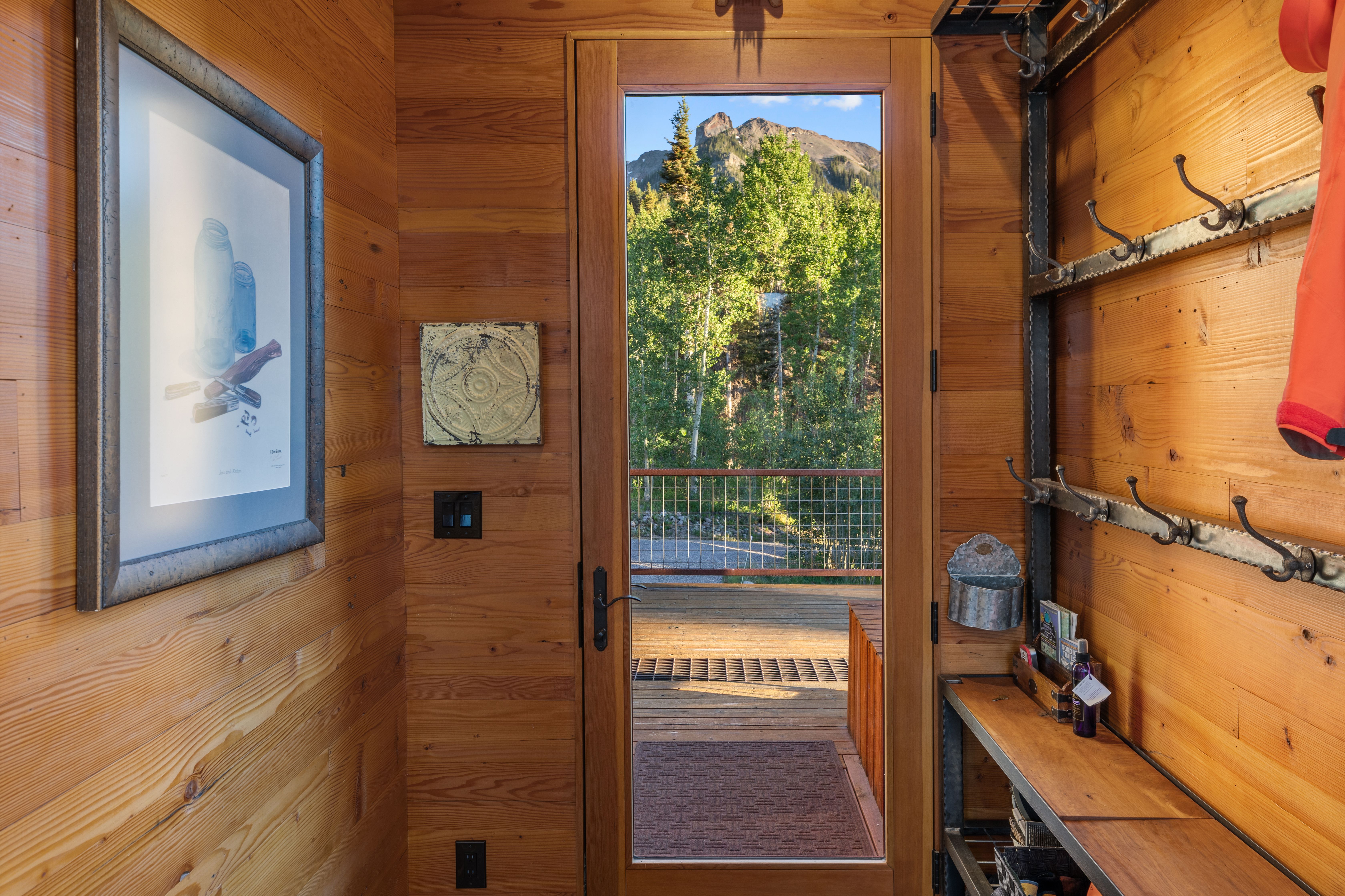  Off-Grid Mountain Retreat Bordering The National Forest - 物件實景