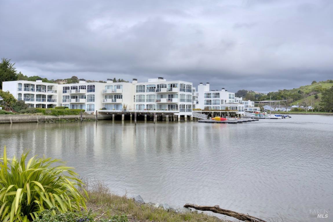 Mill Valley, California, 94941, United States, 2 Bedrooms Bedrooms, ,2 BathroomsBathrooms,Residential,For Sale,1926308
