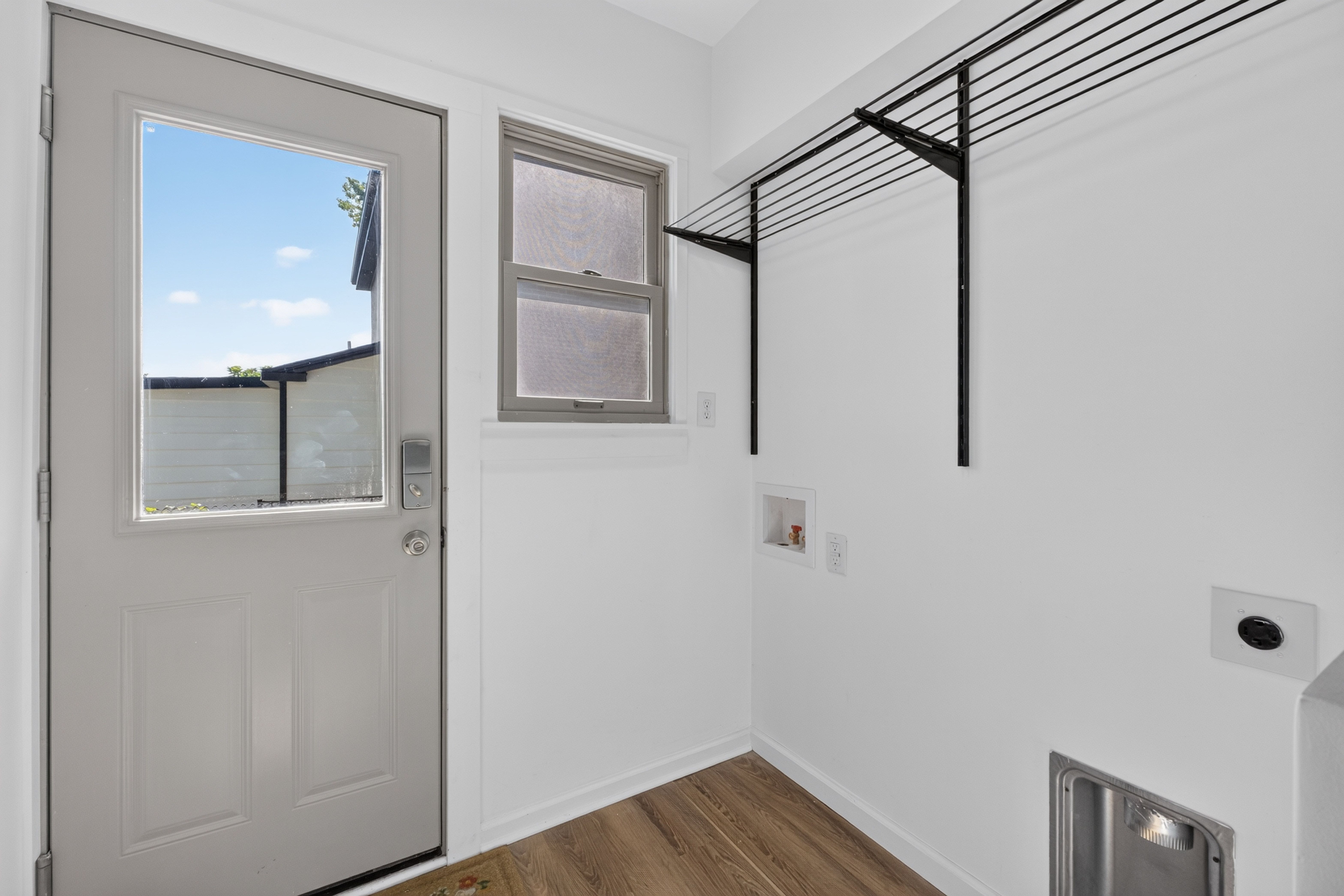  Dogtown Dream Home Awaits You: Charming Style and Prime Location - 物件實景