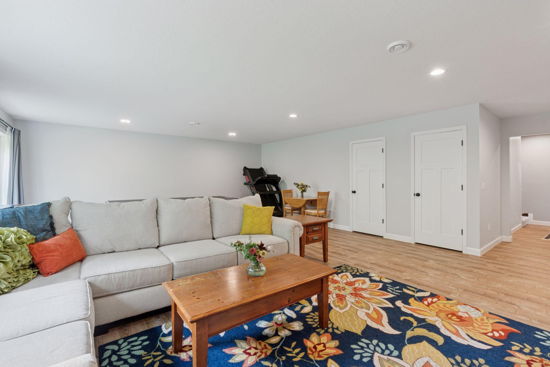 Saint Francis, Minnesota, 55070, United States, 5 Bedrooms Bedrooms, ,3 BathroomsBathrooms,Residential,For Sale,2005376