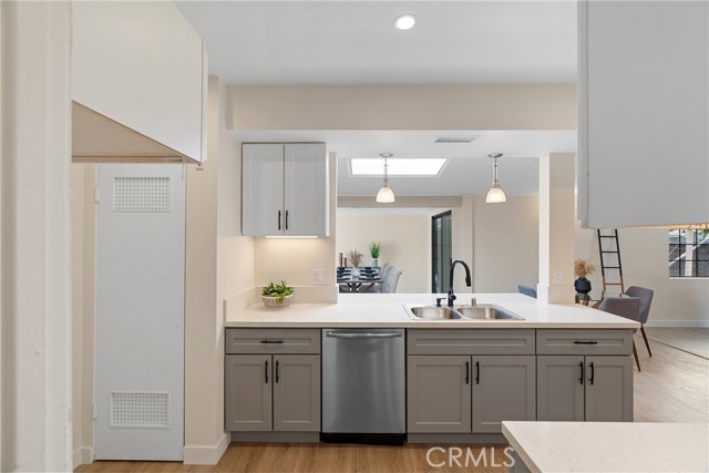 Fullerton, California, 92831, United States, 3 Bedrooms Bedrooms, ,2 BathroomsBathrooms,Residential,For Sale,1975217