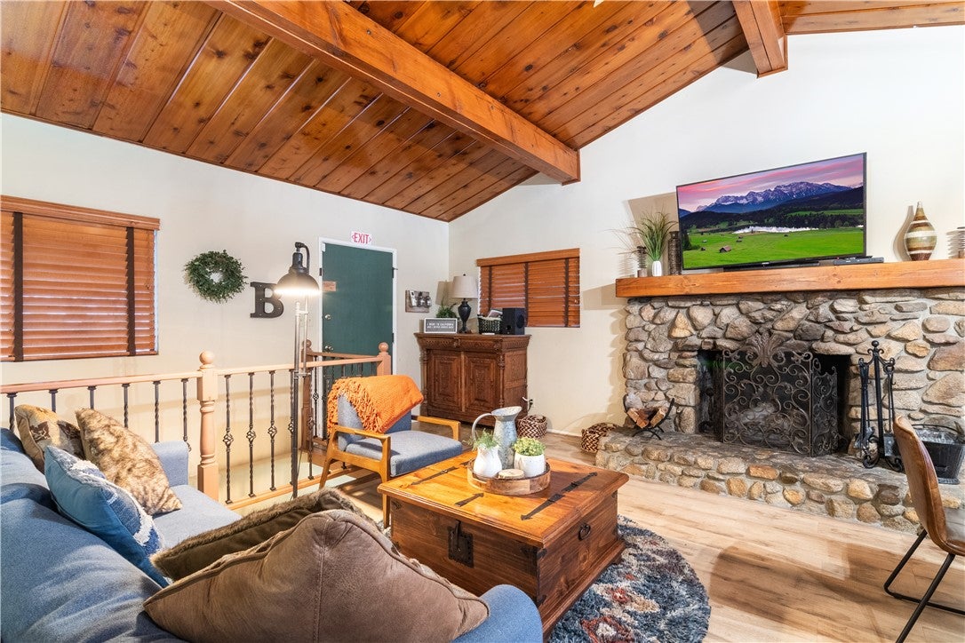 Idyllwild, California, 92549, United States, 3 Bedrooms Bedrooms, ,2 BathroomsBathrooms,Residential,For Sale,1728883