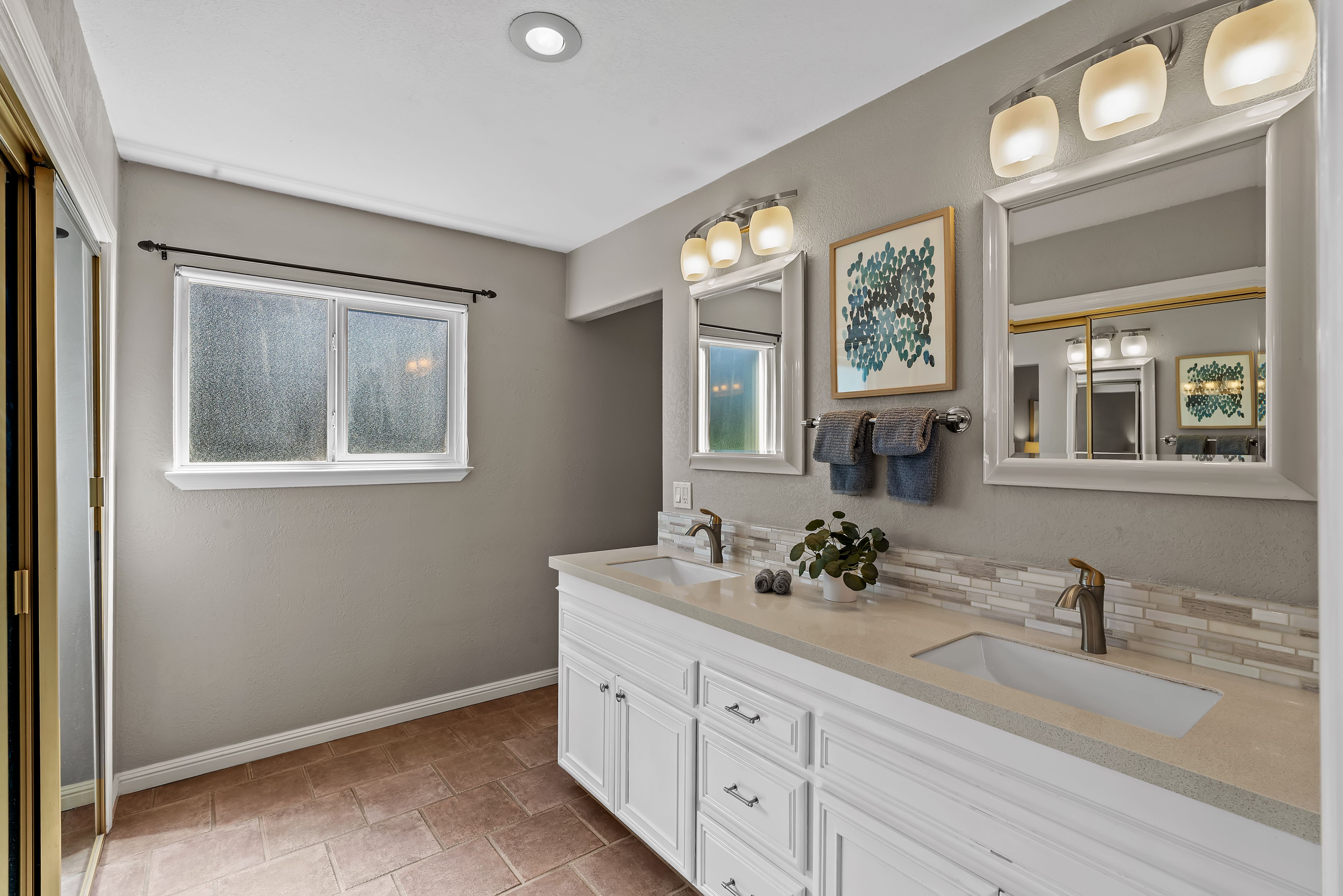  2158 Mount Olive Drive, Santa Rosa, CA 95404 - 物件實景