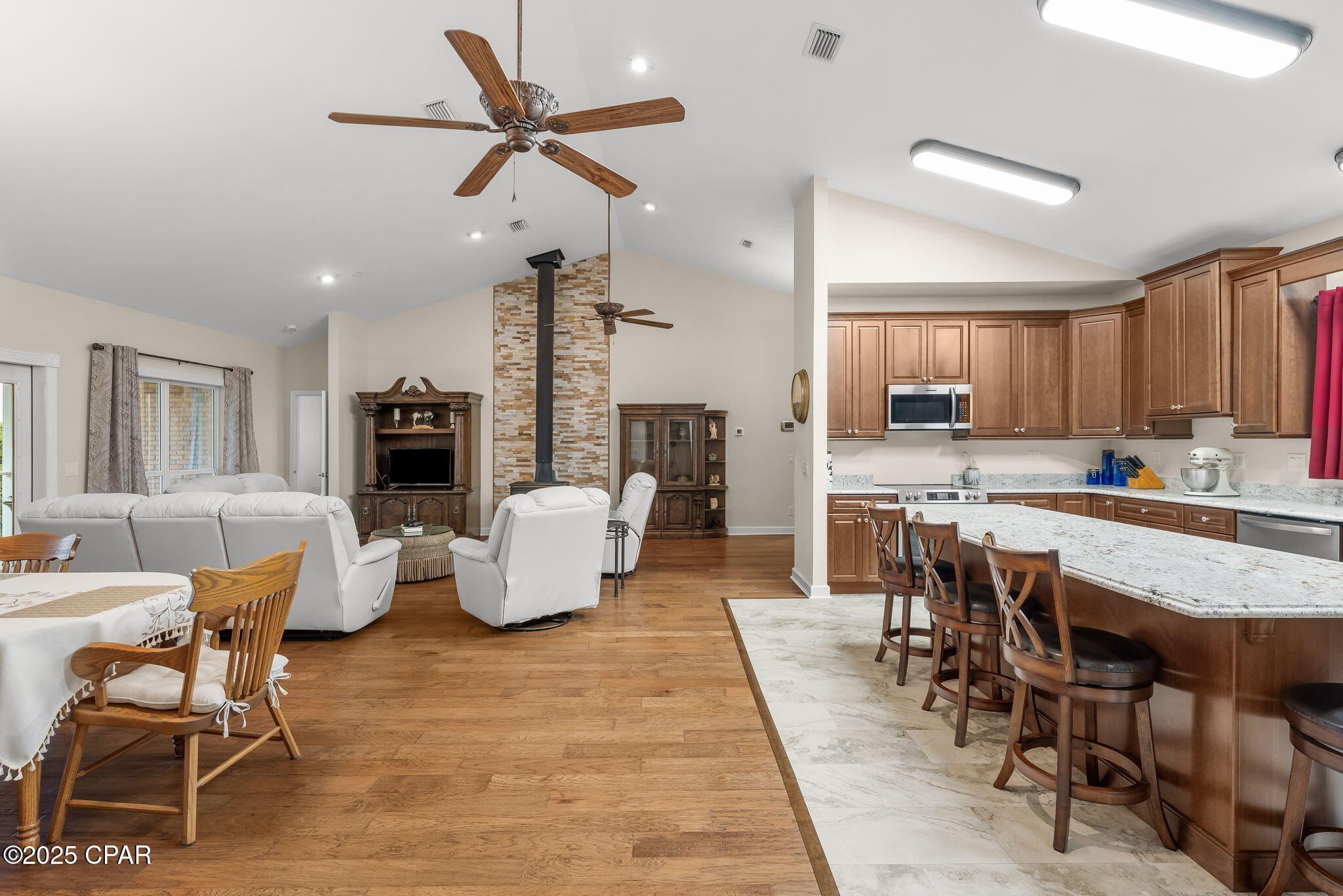 Youngstown, Florida, 32466, United States, 6 Bedrooms Bedrooms, ,6 BathroomsBathrooms,Residential,For Sale,1983496