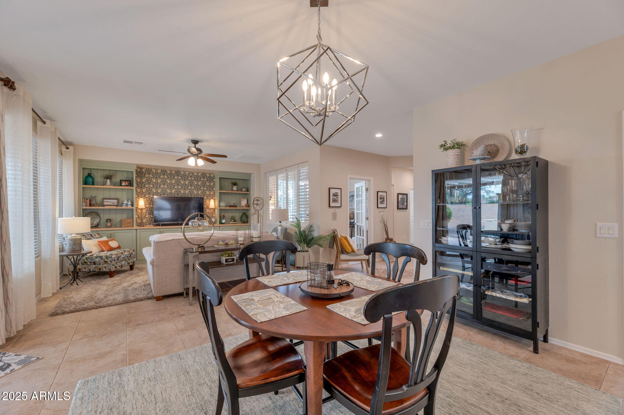 Gilbert, Arizona, 85298, United States, 2 Bedrooms Bedrooms, ,2 BathroomsBathrooms,Residential,For Sale,1999151